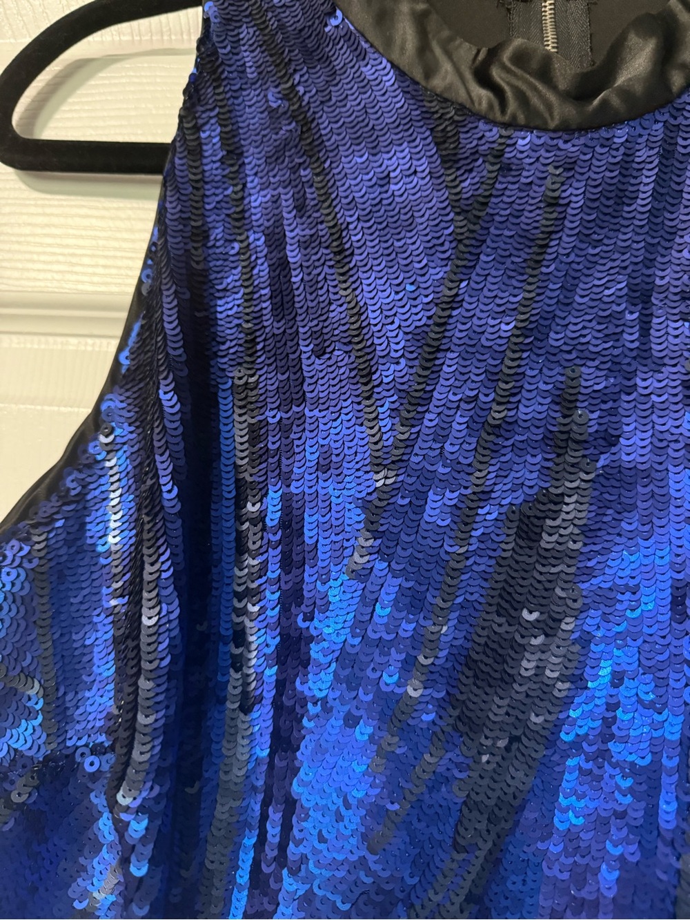 bebe Royal Blue Sequin Sleeveless Crop Top-M - Picture 3 of 7